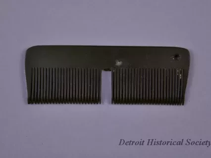 Comb