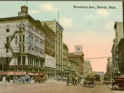 Postcard - Woodward Ave., Detroit, Mich.