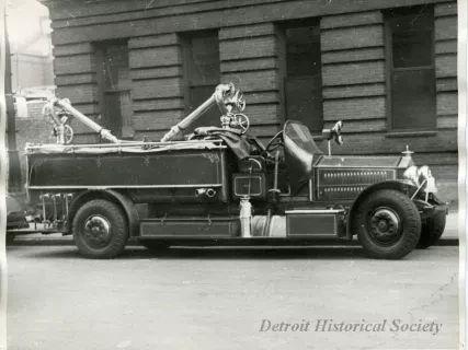 Print, Photographic - Detroit Fire Department High Pressure Truck