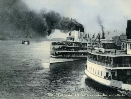 Postcard - The "Tashmoo" off for a cruise, Detroit, Mich.