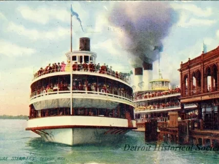 Postcard - Pleasure Steamers, Detroit, Mich
