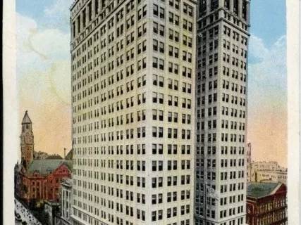 Postcard - Dime Savings Bank Building, Detroit, Mich.