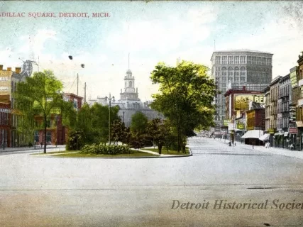 Postcard - Cadillac Square, Detroit, Mich.