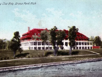 Postcard - Country Club Bldg., Gross Point, Mich.
