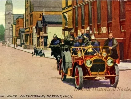 Postcard - Fire Dept. Automobile, Detroit, Mich. - Fire Dept. Automobile, Detroit, Mich.