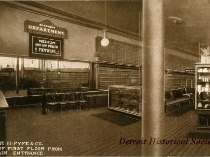 Postcard - R.H. Fyfe & Co., View of First Floor From Main Entrance.