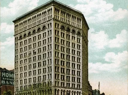 Postcard - Majestic Building, Detroit, Mich.