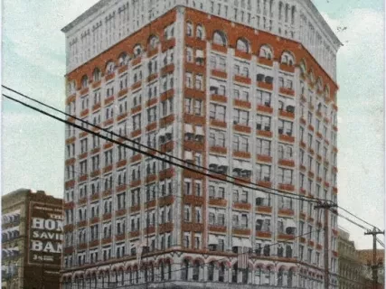 Postcard - The Majestic Building, Detroit, Mich.