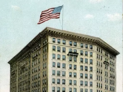 Postcard - New Pontchartrain Hotel, Detroit, Mich.