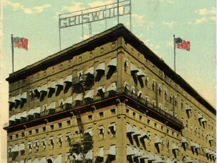 Postcard - Hotel Griswold and Cafe, Griswold Street and Grand River Ave., Detroit, Mich.
