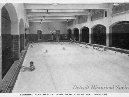 Postcard - Swimming Pool - Hotel Webster Hall - Detroit, Michigan