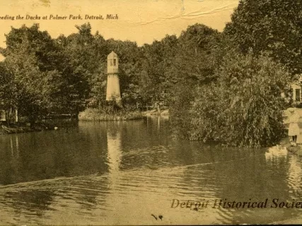 Postcard - Feeding the Ducks at Palmer Park, Detroit, Mich.