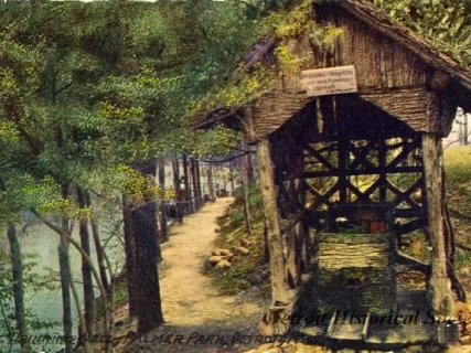 Postcard - Rustic Drinking Well, Palmer Park, Detroit, Mich