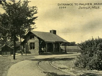 Postcard - Entrance to Palmer Park, Detroit, Mich.