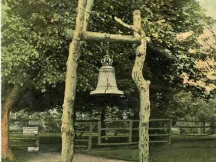 Postcard - Liberty Bell, Palmer Park, Detroit, Mich.