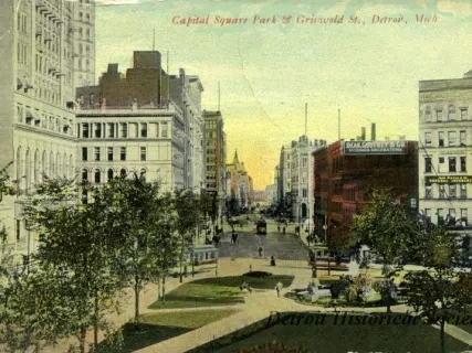 Postcard - Capital Square Park & Griswold St., Detroit, Mich.