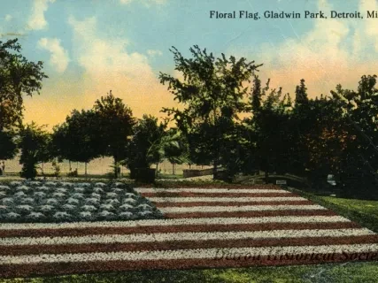 Postcard - Floral Flag, Gladwin Park, Detroit, Mich.
