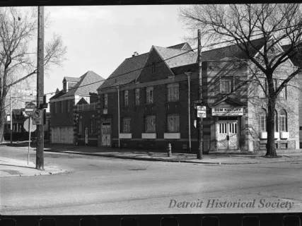 Print, Photographic - Corner of McDougall and Farnsworth, S.E., Dom Kultury