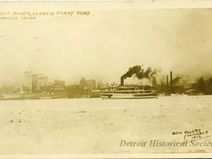 Postcard - Detroit River, Closed First Time in Fourteen Years