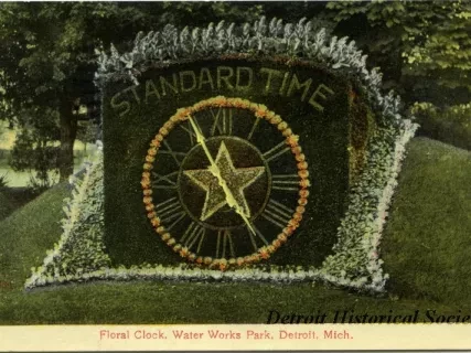 Postcard - Floral Clock, Water Works Park, Detroit, Mich.