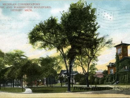 Postcard - Michigan Conservatory of Music and Washington Boulevard, Detroit, Mich.