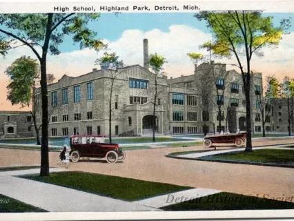 Postcard - High School, Highland Park, Detroit, Mich.
