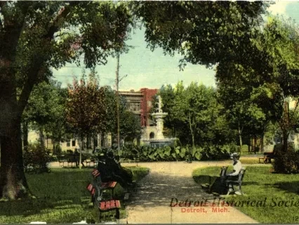 Postcard - Grand Circus Park, Detroit, Mich.