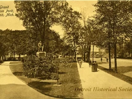 Postcard - Grand Circus Park, Detroit, Mich.