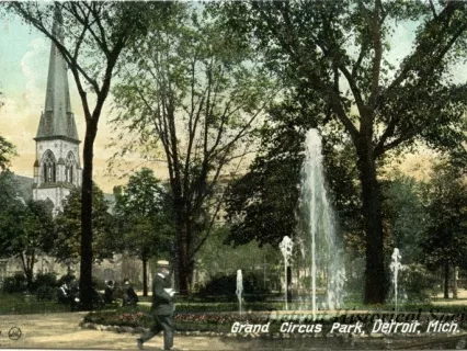Postcard - Grand Circus Park, Detroit, Mich.