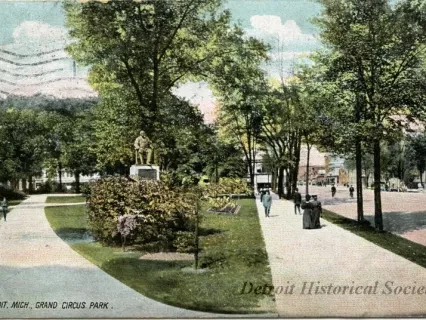 Postcard - Detroit, Mich., Grand Circus Park.