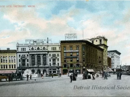 Postcard - Monroe Ave., Detroit, Mich.