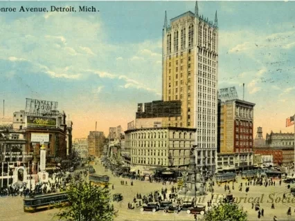 Postcard - Monroe Avenue, Detroit, Mich.