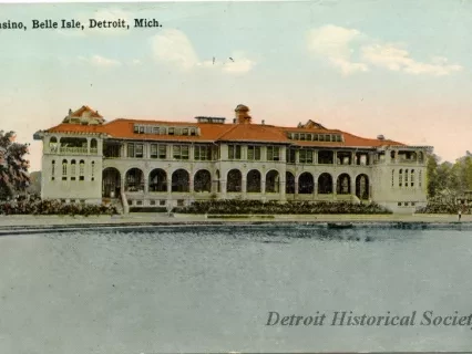 Postcard - Casino, Belle Isle, Detroit, Mich.