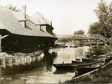 Postcard - Belle Isle, Detroit