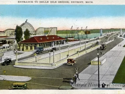 Postcard - Entrance to Belle Isle Bridge, Detroit, Mich.