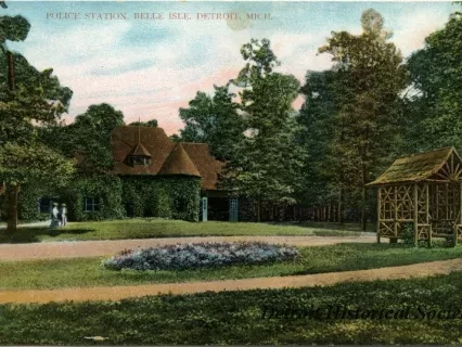 Postcard - Police Station, Belle Isle, Detroit, Mich.