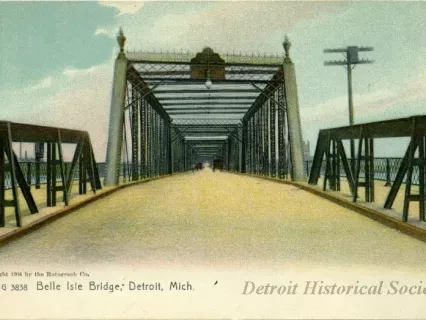 Postcard - Belle Isle Bridge, Detroit, Mich.