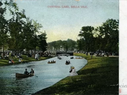 Postcard - Central Lake, Belle Isle.