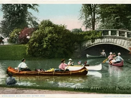 Postcard - Stone Bridge, Belle Isle Park, Detroit, Mich.