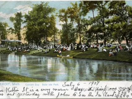 Postcard - Detroit, Mich. Concert Day, Belle Isle Park.