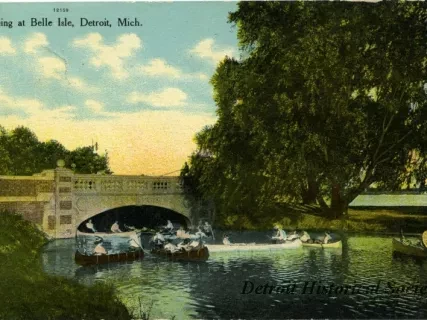 Postcard - Canoeing at Belle Isle, Detroit, Mich.