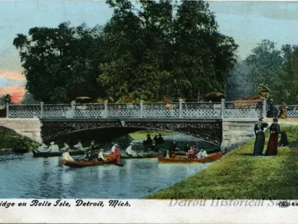 Postcard - Bridge on Belle Isle, Detroit, Mich.