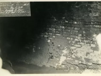 Image, Digital - Randolph St. Sewer - Crack N. of Shaft (E. Side)