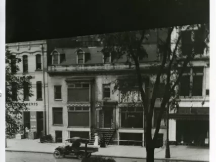 Print, Photographic - Washington Blvd. where Henry and Clara Ford lived in 1892.
