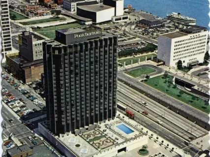 Postcard - Cosmopolitan City, Detroit, Michigan