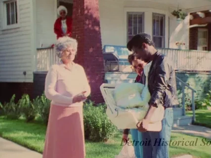 Film, Motion Picture - Powe: Virginia Park, Townhouses
Community Park
"Neighborhood" Rolls 1-3
1- Original & Workprint