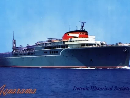 Postcard - Aquarama