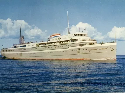 Postcard - Milwaukee Clipper