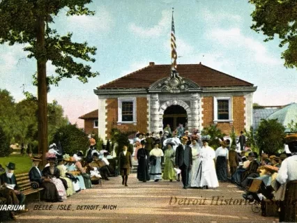 Postcard - Aquarium, Belle Isle, Detroit, Mich.