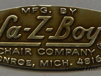 Tag, Merchandise